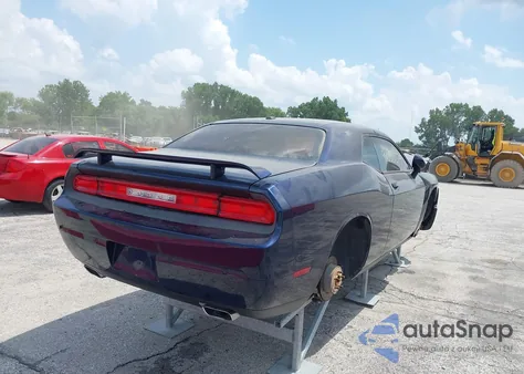 2013 Dodge Challenger Sxt Plus z USA, uszkodzony, nr VIN 2C3CDYAG8DH578686